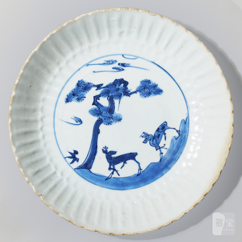 明万历 青花松鹿菊瓣盘 - 图1